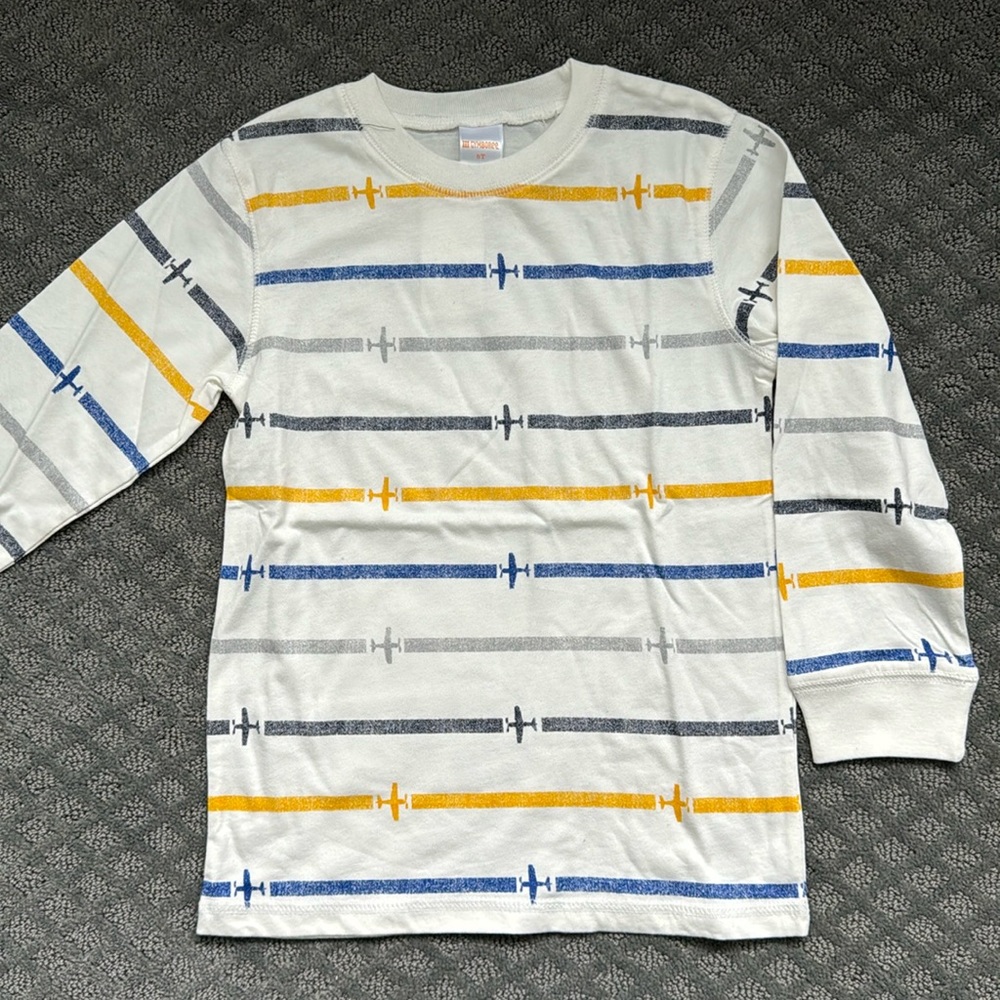 Brand new boys soft Airplane long sleeve shirt